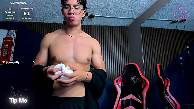 Axxel_Muscle Pertunjukan Webcam