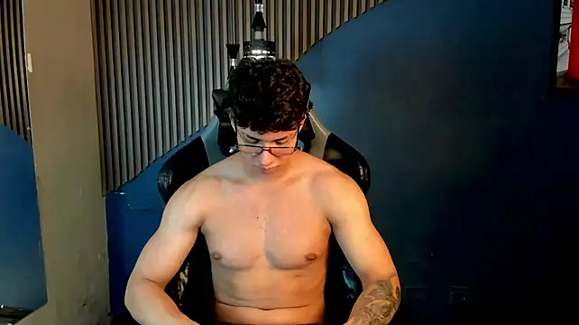 Axxel_Muscle Webcamshow