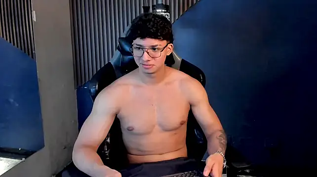 Axxel_Muscle 网络视讯表演