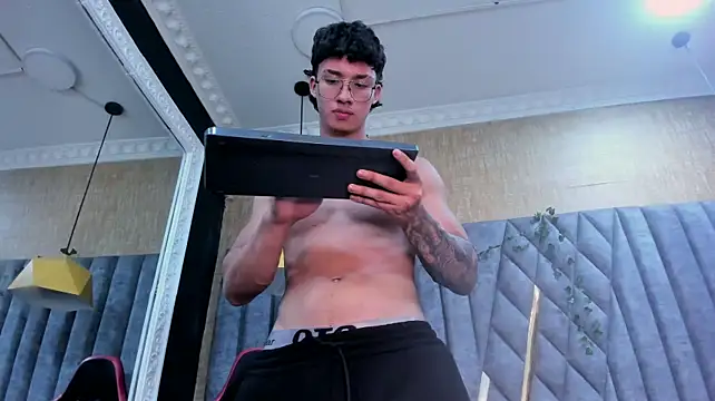 Webkamerová show Axxel_Muscle