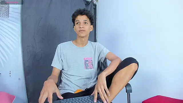MidnightKing_ Webcamshow