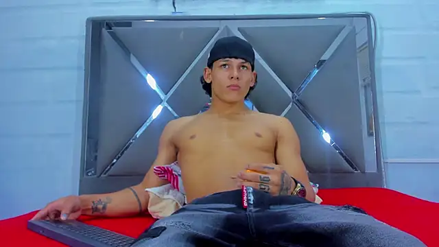 TemptKing_'s Webcam Show