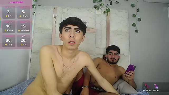 Michael_and_twinkk Webcamshow