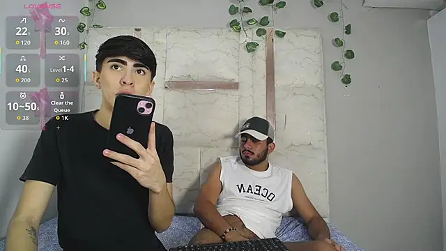 Michael_and_twinkk Webcamshow