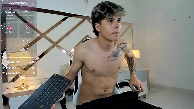 Вебкам-шоу rio_miller_