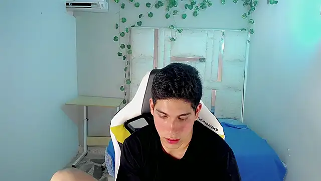 Вебкам-шоу bby_cashh