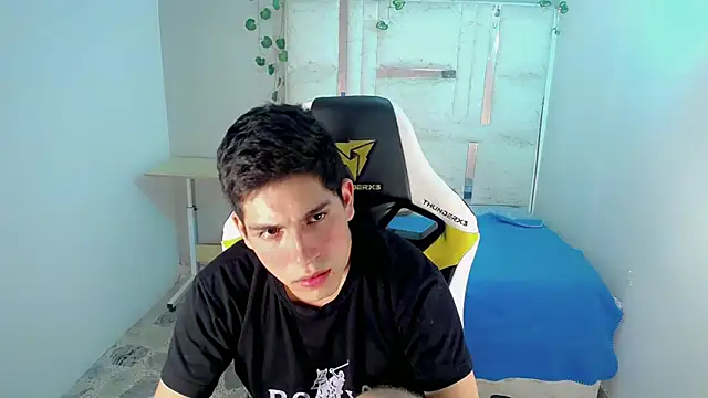 Webkamerová show bby_cashh