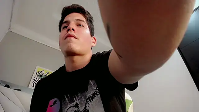 Show modela bby_cashh na web-kameri