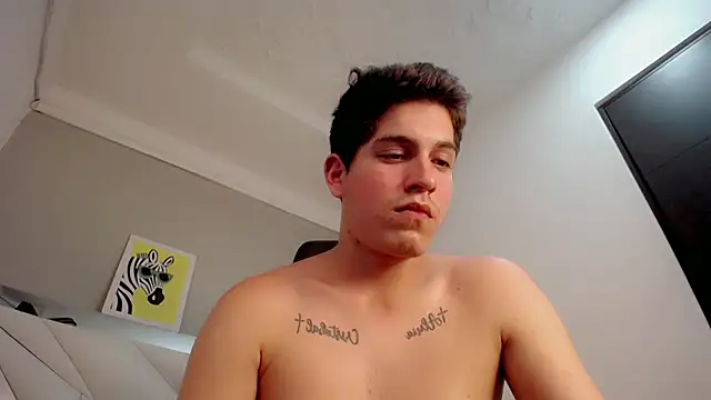 bby_cashh webkamerás műsora