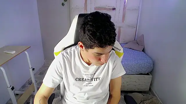 bby_cashhn Webbikameraesitys