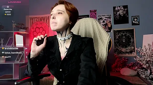 vixen_noir Adlı Modelin Canlı XXX Sohbeti