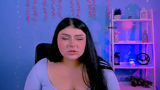 amanda_striking Adlı Modelin Canlı XXX Sohbeti