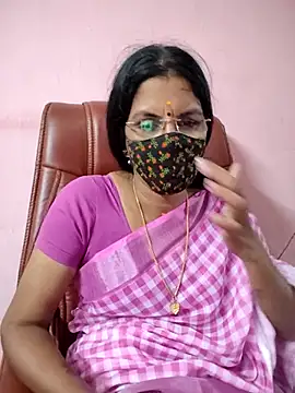 tamil_peenqueen live XXX chat