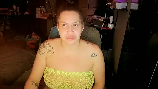 MsMoore's Webcam Show