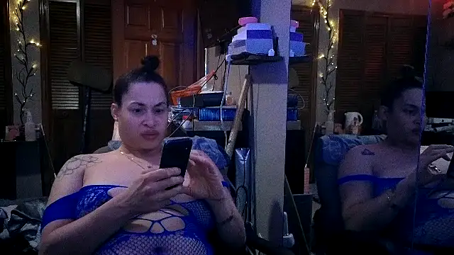 MsMoore Pertunjukan Webcam