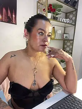 Nicooll_07 লাইভ XXX চ্যাট