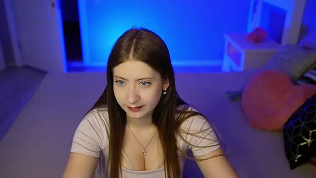 Webkamerová show emilyyboo