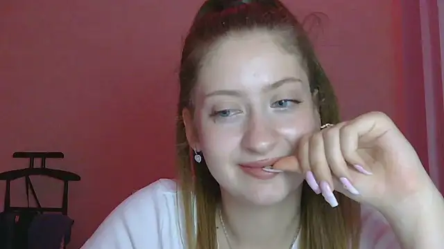 Webkamerová show emilyyboo