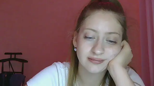 Show modela emilyyboo na web-kameri