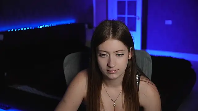 emilyyboon Webbikameraesitys