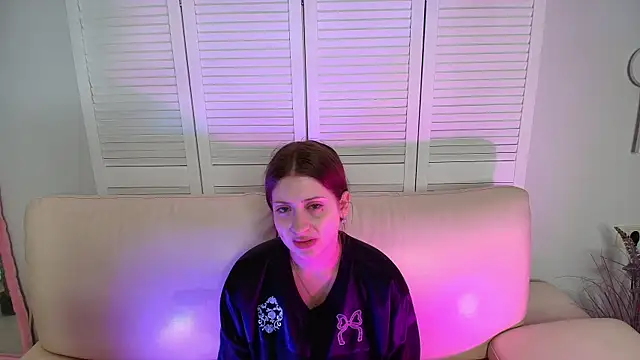 Webkamerová show emilyyboo