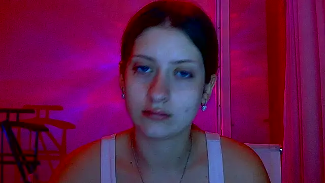 Show modela emilyyboo na web-kameri
