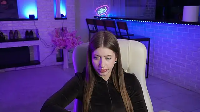 emilyyboo Chat XXX live