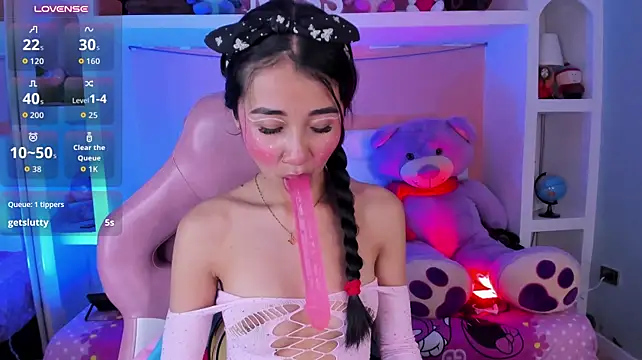Chatroom XXX en direct de foxy_jessie