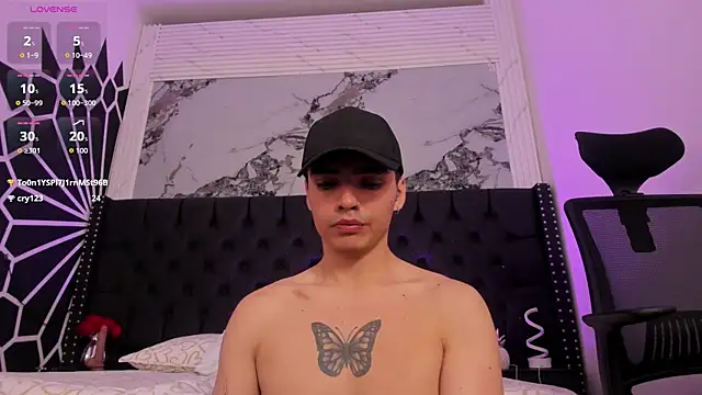 NicoKingg1_'s Webcam Show