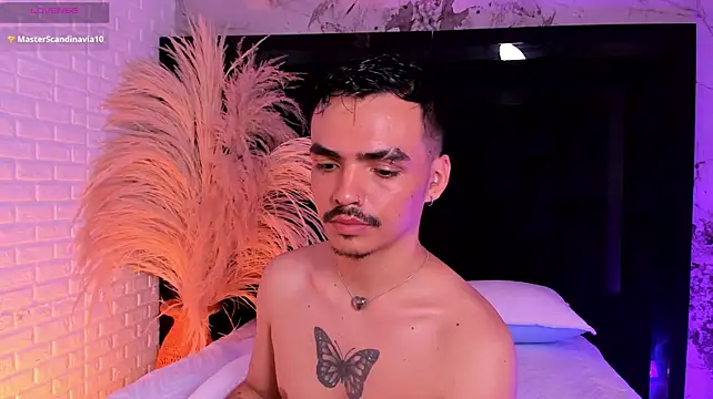 NicoKingg1_ webcam show