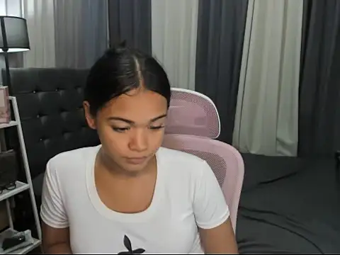 Seductive_rein Pertunjukan Webcam