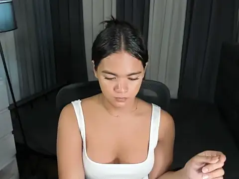 Seductive_rein Pertunjukan Webcam