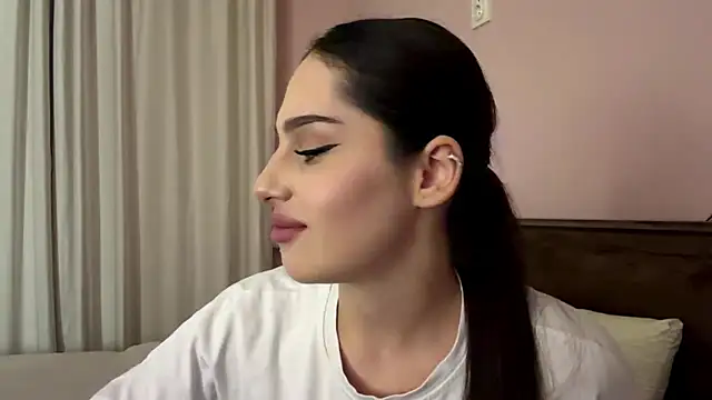 Leylanda's Live XXX Chat