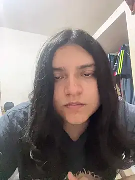 عرض كام petitelatino