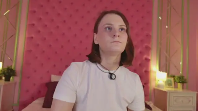 SkylerHex Adlı Modelin Canlı XXX Sohbeti