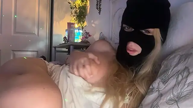 evangelineluvsyou webcam show