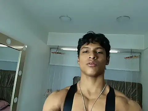 Dantte_Fx Show in webcam