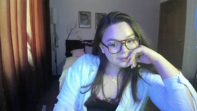 vanessabakster Adlı Modelin Canlı XXX Sohbeti