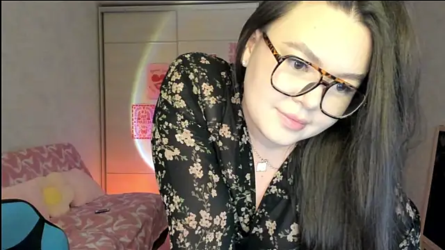 צ'אט XXX בשידור חי של vanessabakster