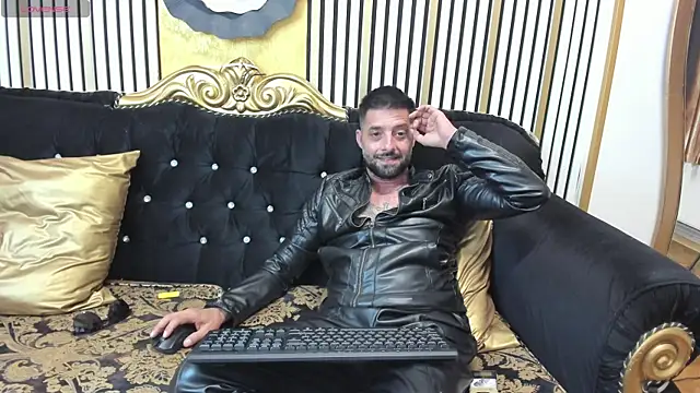 הופעת וובקאם של TommyDum