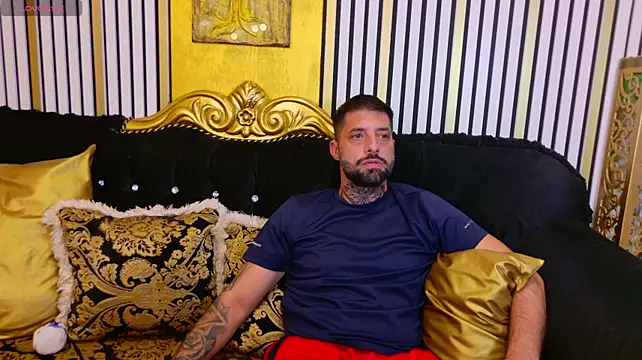 Show modela TommyDum na web-kameri