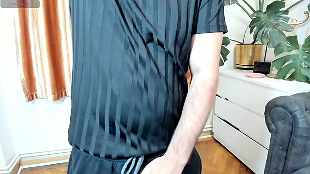 TommyDumn Webbikameraesitys