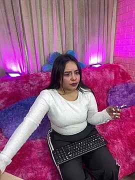 Catalina_Cute28 Chat XXX in diretta