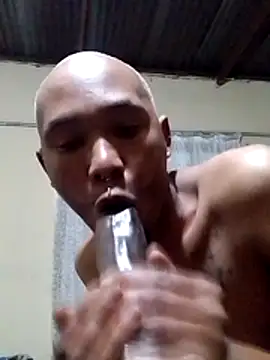 Show modela pupigay na web-kameri
