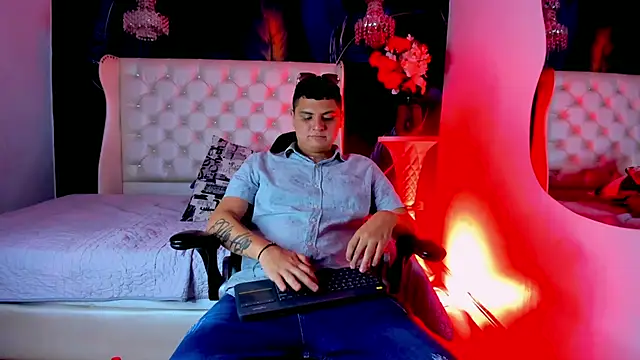 AngelBlue__n Webbikameraesitys