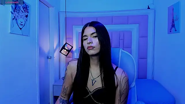 CryBabyVelvet Webcam-Show