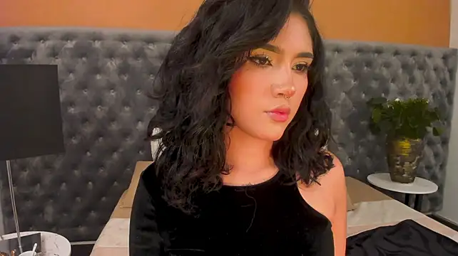 Chat XXX en directo de MeiBlackwood