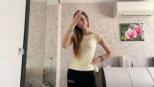 MarryTurnier's Live XXX Chat