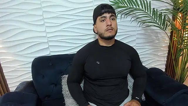 Show modela Magnus_Cael na web-kameri