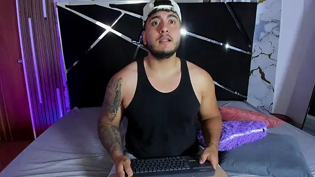 Magnus_Cael's Webcam Show